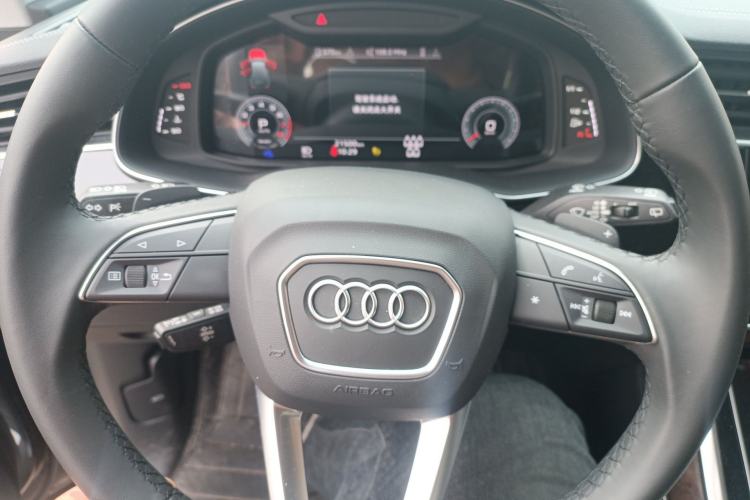 Used Audi Q7 2023 55 TFSI quattro S line Sport Edition Steering Wheel