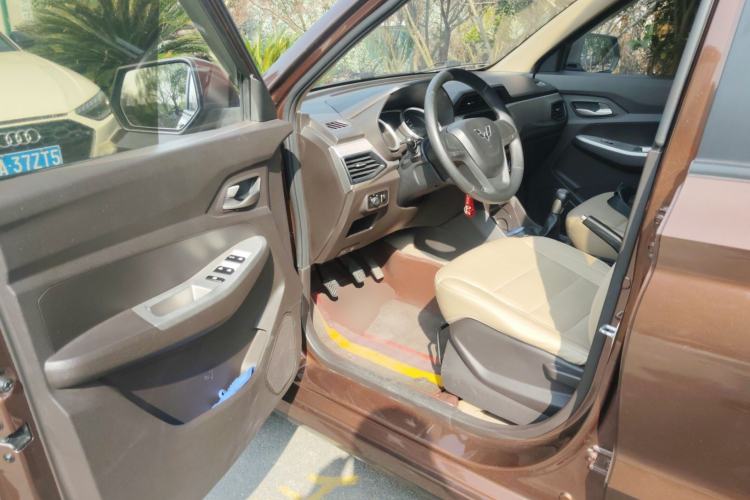 Used Wuling Hongguang 2018 1.5L S Comfort Model L2B