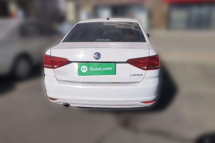 Used Volkswagen Lavida 2017 1.6L Automatic Comfort Edition
