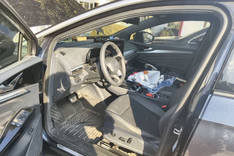 Used Volkswagen ID.4 CROZZ 2022 Long-Range PURE+ Edition
