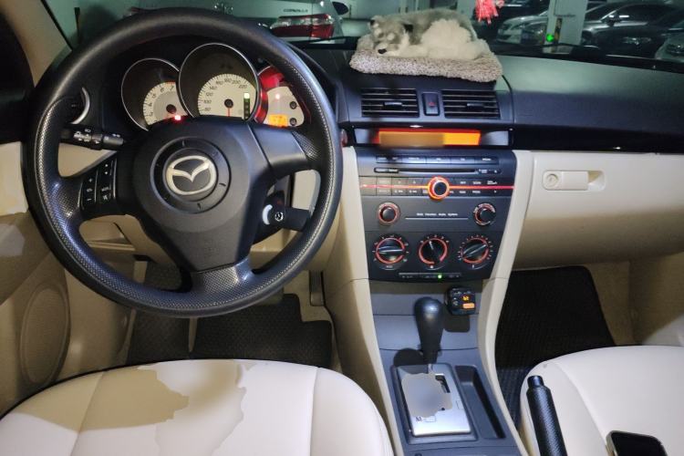 Used Mazda 3 2010 1.6L Automatic Classic Stylish Version Center Console