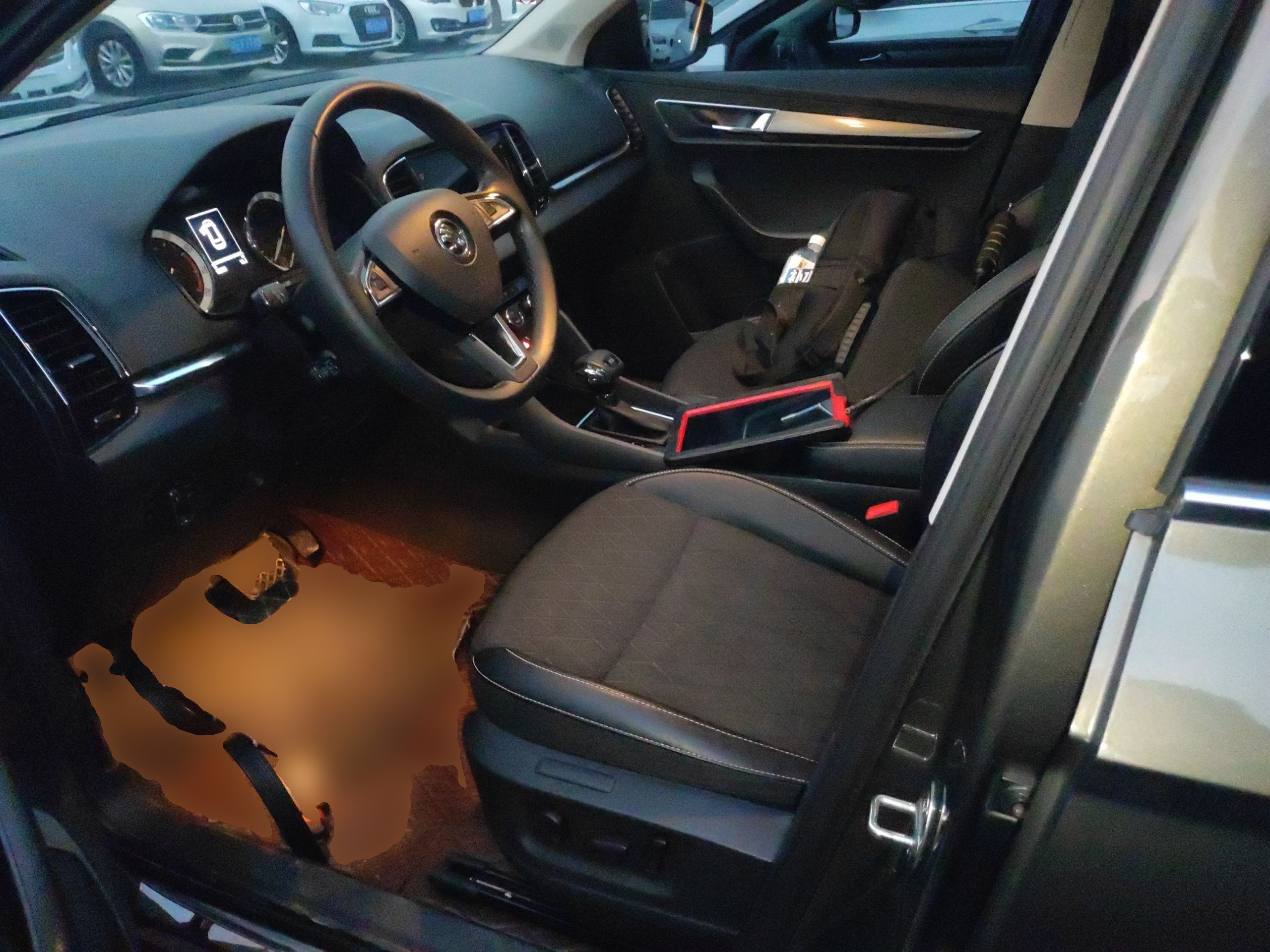 Переднее сиденье в автомобиле