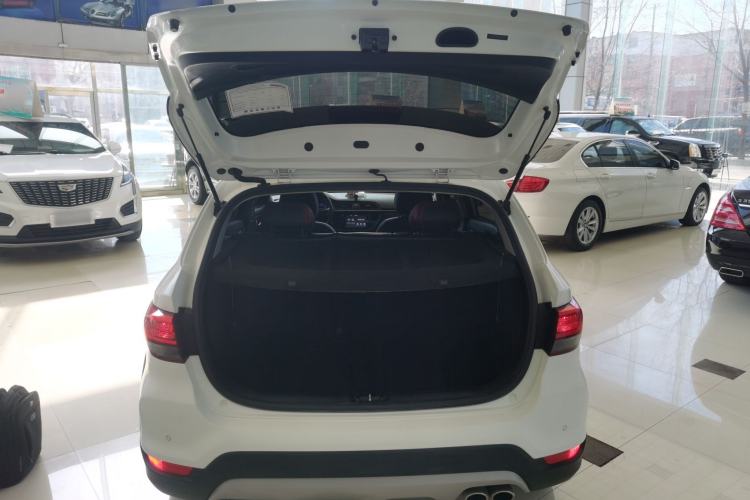 Used Kia KX Cross 2018 1.6L Automatic Dynamic Sunroof Version