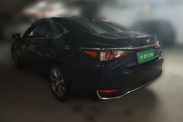 Used Lexus ES 2020 200 Excellence Edition
