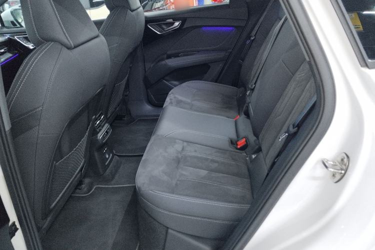 Used Audi Q4 e-tron 2022 50 e-tron quattro Visionary Edition