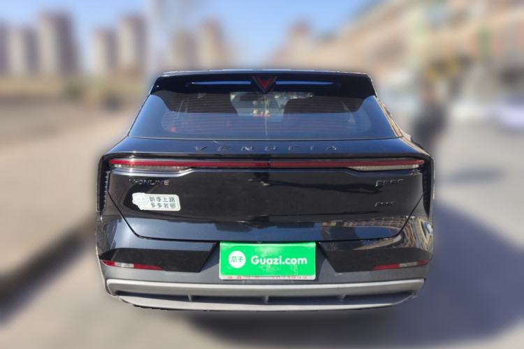 Used Venucia V 2022 260T Black Horse Edition · Idol
