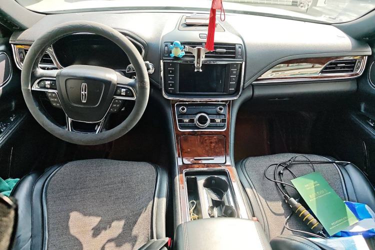 Used Lincoln Continental 2019 2.0T Two-Wheel Drive Luxury Edition China VI Standard