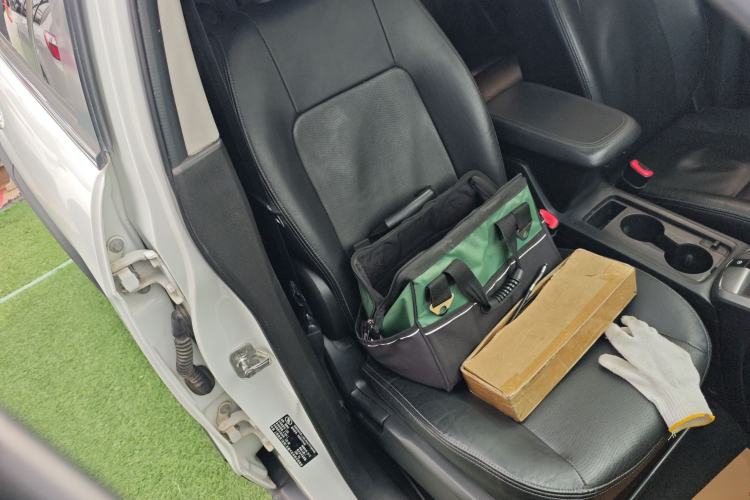 Used Chevrolet Captiva 2015 2.4L Two-Wheel Drive Urban Version 7 Seats