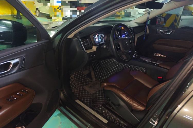 Used Volvo XC60 2020 T5 4x4 Smart Luxury Edition