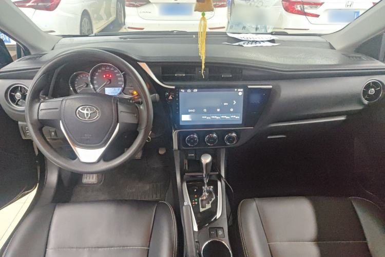 Used Toyota Corolla 2017 Revised Version 1.2T S-CVT GL Center Console