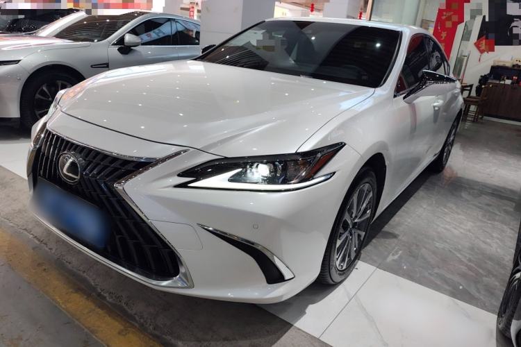 Used Lexus ES 2023 200 Excellence Edition