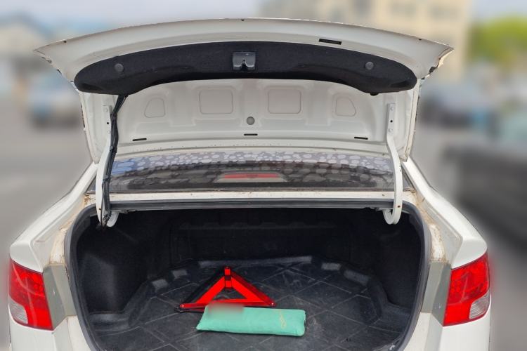 Used Kia Forte 2012 1.6L AT GL Commemorative Edition Trunk