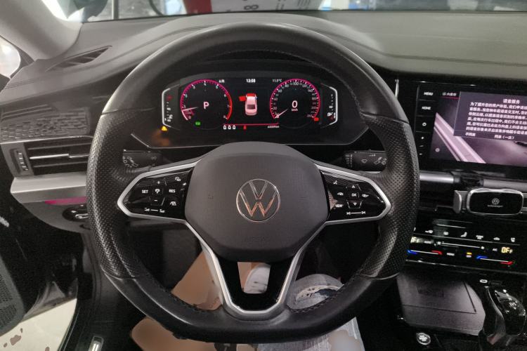 Used Volkswagen Passat 2023 330TSI Luxury Edition
