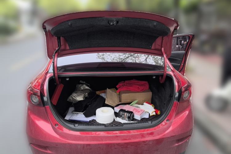 Used Mazda 3 Axela 2019 Cloud-Controlled Version Sedan 1.5L Automatic Comfort Trim China VI Standard Trunk