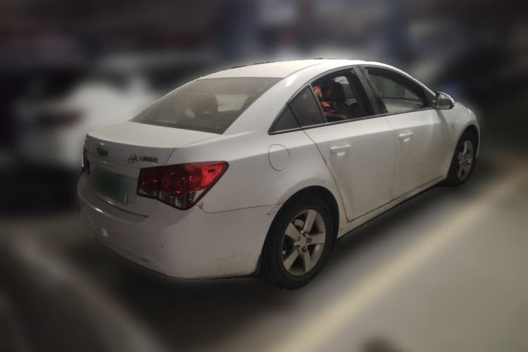 Used Chevrolet Cruze 2014 1.6L SL Millionth Anniversary Edition MT Rear Right 45 Deg