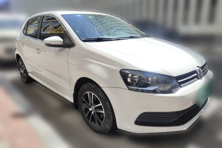 Used Volkswagen Polo 2014 1.4L Manual Fashion Edition Front Right 45 Deg