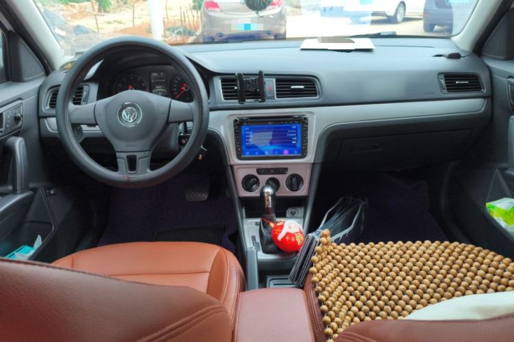 Used Volkswagen Lavida 2013 Revised Classic 1.6L Automatic Fashion Edition