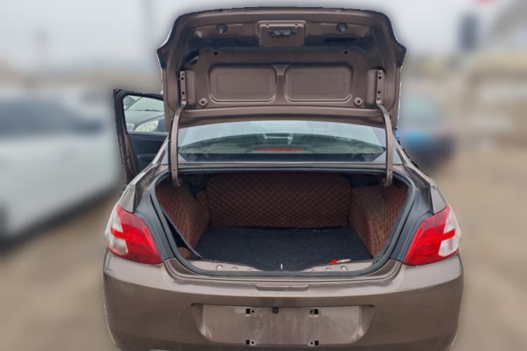 Used Peugeot 301 2014 1.6L Manual Comfort Edition
