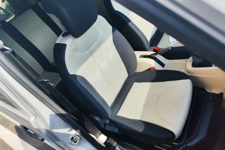 Used CHANGAN KUAYUE Xing V3 2023 1.5L Gasoline Comfort Edition 5-Seat Passenger Vehicle