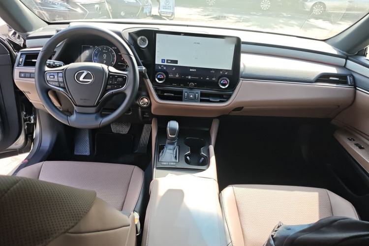 Used Lexus ES 2025 200 Premium Edition

