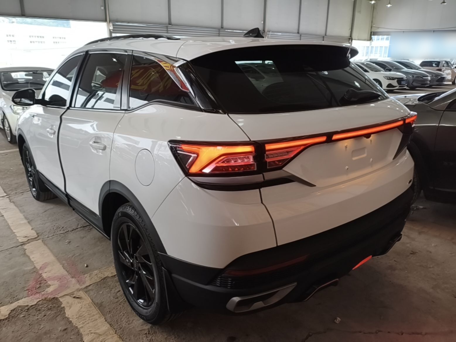 Dongfeng Aeolus AX7 2023 Mach Edition 1.5T DCT DF31 — снимка 4
