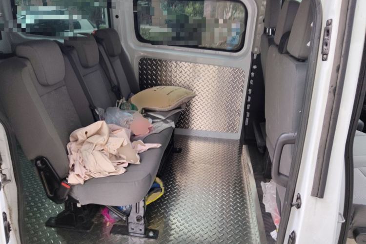 Used Ford Transit 2019 2.0T Gasoline Automatic Multi-Function Commercial Vehicle Short Wheelbase Low Roof 6-Seater China VI Standard