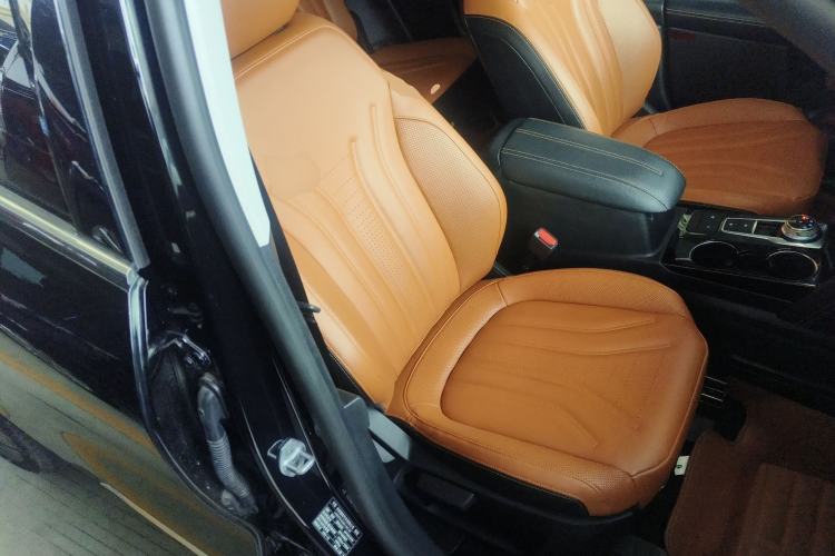 Used Ford Escape 2020 EcoBoost 245 Two-Wheel-Drive Titanium Edition
