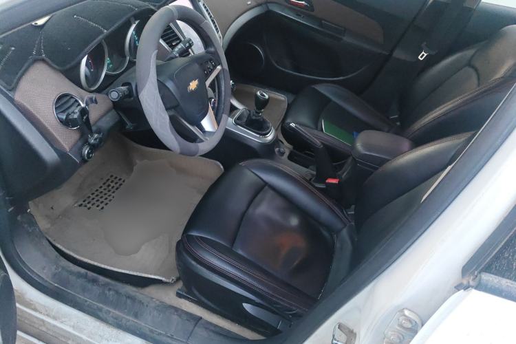 Used Chevrolet Cruze 2013 Hatchback 1.6L Manual Luxury Model