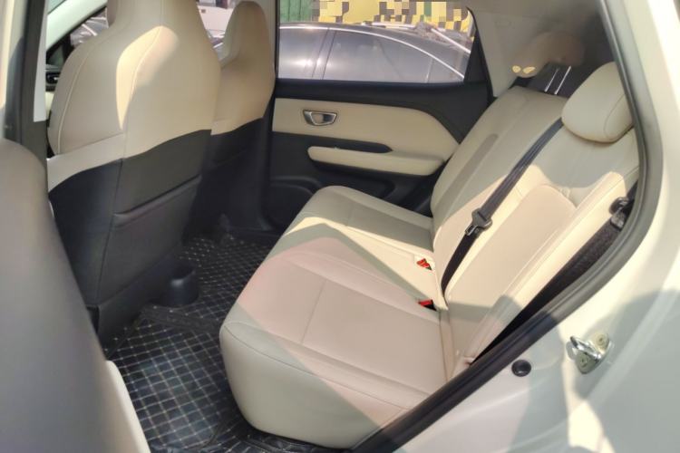 Used Wuling Bingo PLUS 2024 330 km Range Five-Seater Version