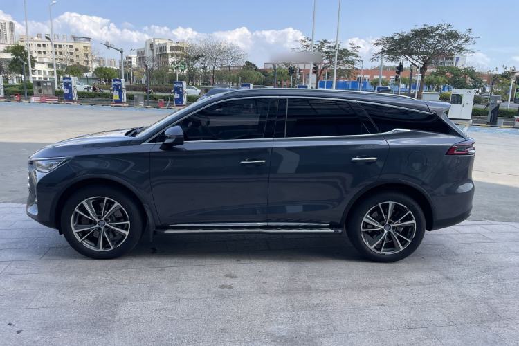 Used BYD Tang New Energy 2018 DM 2.0T All-Wheel Drive Smart Connectivity Luxury Model 7 Seats China V Emission Standard