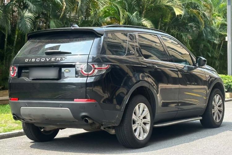 Used Land Rover Discovery Sport 2018 240 PS SE Version