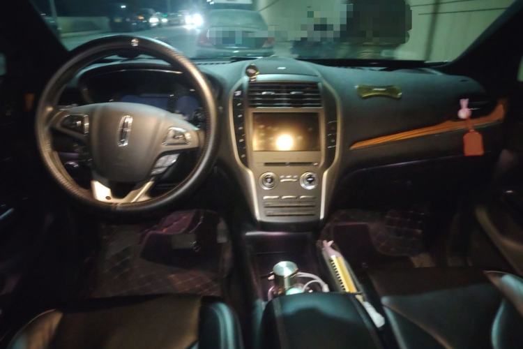 Used Lincoln MKC 2014 2.0T Two-Wheel-Drive Luxury Edition
