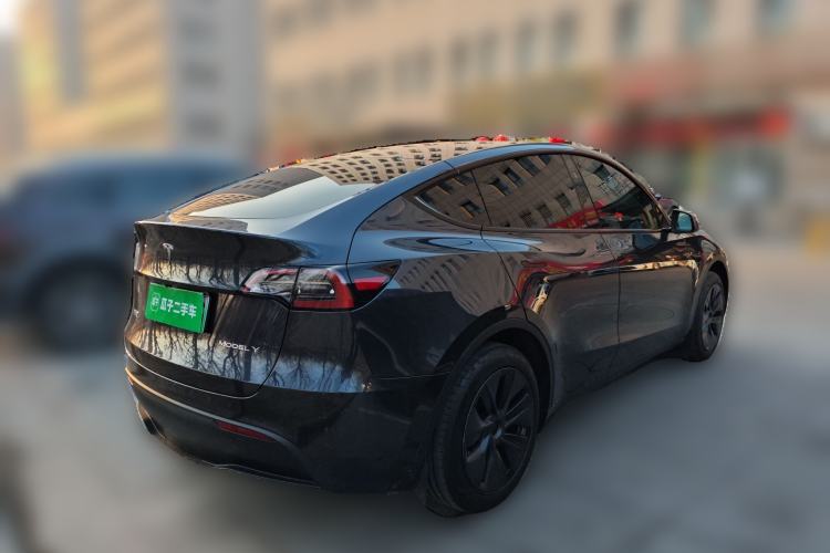 Used Tesla Model Y 2024 Rear-Wheel-Drive Version
