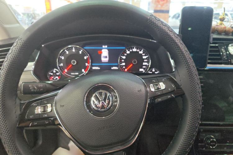 Used Volkswagen Phideon 2018 Revised Version 380TSI Two-Wheel Drive Business Edition Instrument Cluster