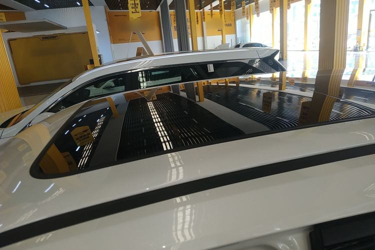 Used CHANGAN UNI-Z New Energy 2024 Blue Whale Smart Electric iDD 125km Excellence Model Roof