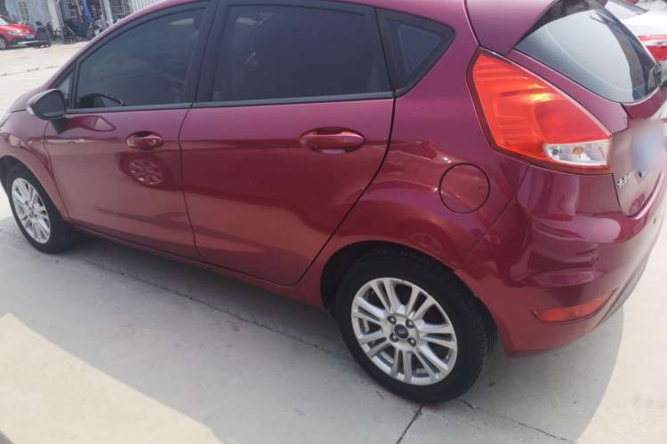 Used Ford Fiesta 2013 Hatchback 1.5L Automatic Fashion Edition