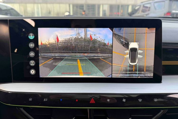 Used MG 5 Scorpio 2022 1.5T Trophy Sport Luxurious Edition