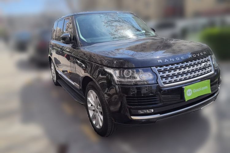 Used Land Rover Range 2014 Revised 3.0 SC V6 Vogue Front Right 45 Deg