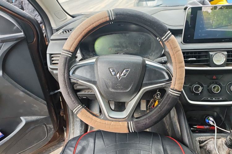 Used Wuling Hongguang S3 2018 1.5L Manual Comfort Model China V Standard