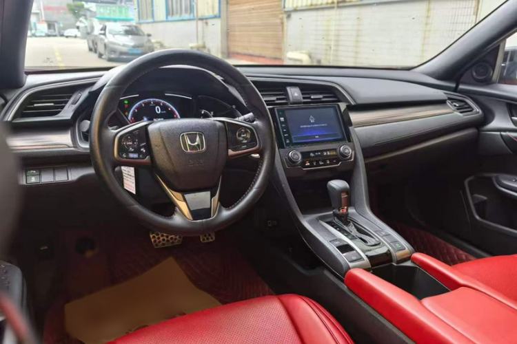 Used Honda Civic 2021 HATCHBACK 220TURBO CVT Trendy Cool Edition