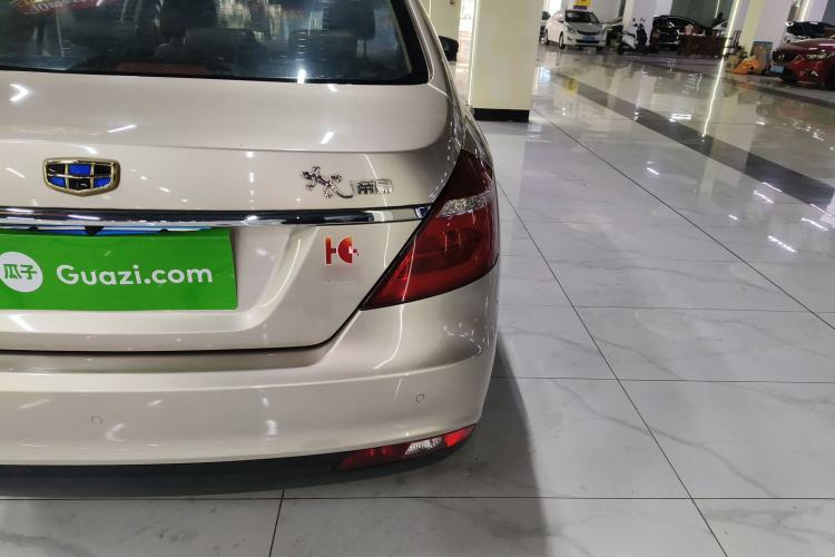 Used Geely Auto Emgrand 2017 Sedan Million Edition 1.5L CVT Upward Version Right Rear Taillight