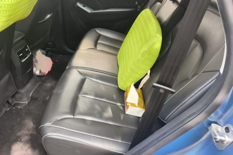 Used Roewe RX5 2016 20T Two-Wheel Drive Automatic Internet Smart Edition
