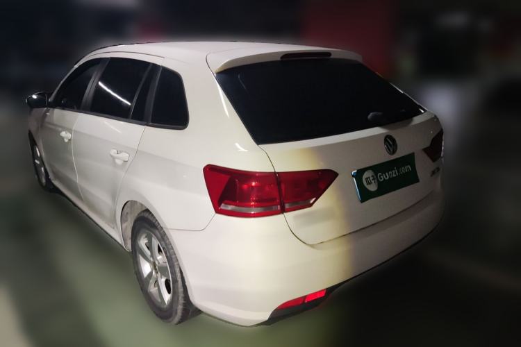 Used Volkswagen Gran Lavida 2013 1.6L Automatic Fashion Model