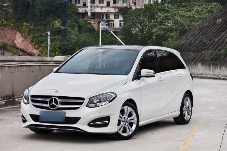 Used Mercedes-Benz B-Class 2018 B 200 Sport Edition Front Left 45 Deg