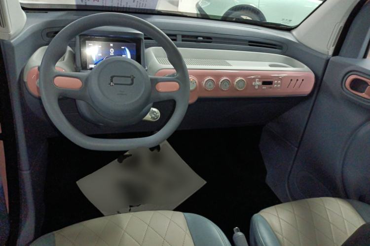 Used Bestune Pony 2024 170km Vitality Horse Center Console