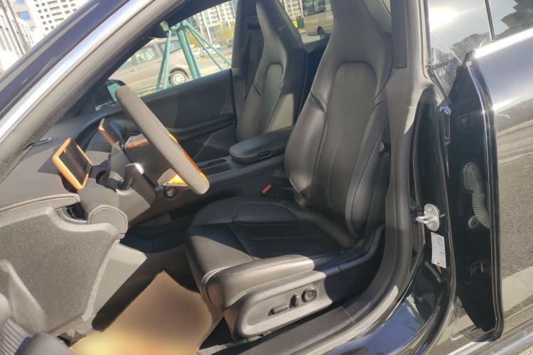 Used Nio ET5T 2023 75 kWh Touring Left Front Seat