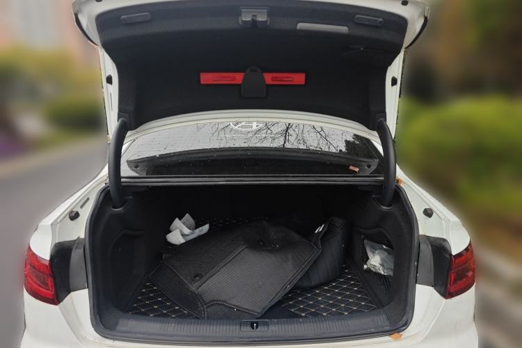 Used Audi A4L 2019 40 TFSI Ambition China VI