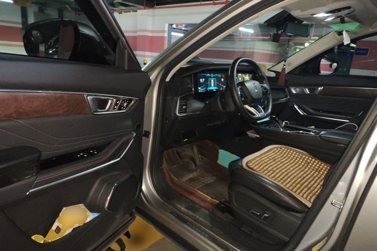 Used Bestune T99 2020 20TD Automatic Premium Edition Driver Seat