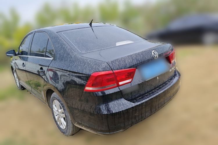 Used Volkswagen Santana 2015 1.6L Manual Fashion Edition