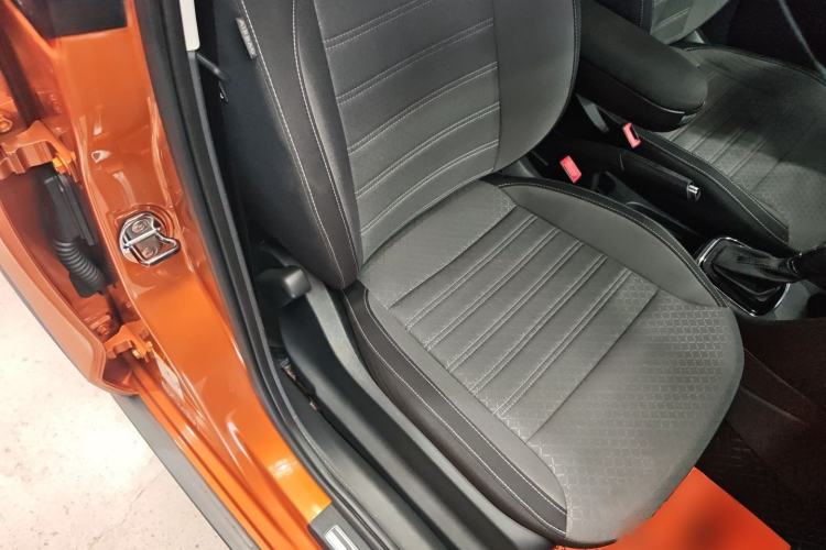 Used Volkswagen Polo 2014 1.6L Cross Polo Automatic Right Front Seat